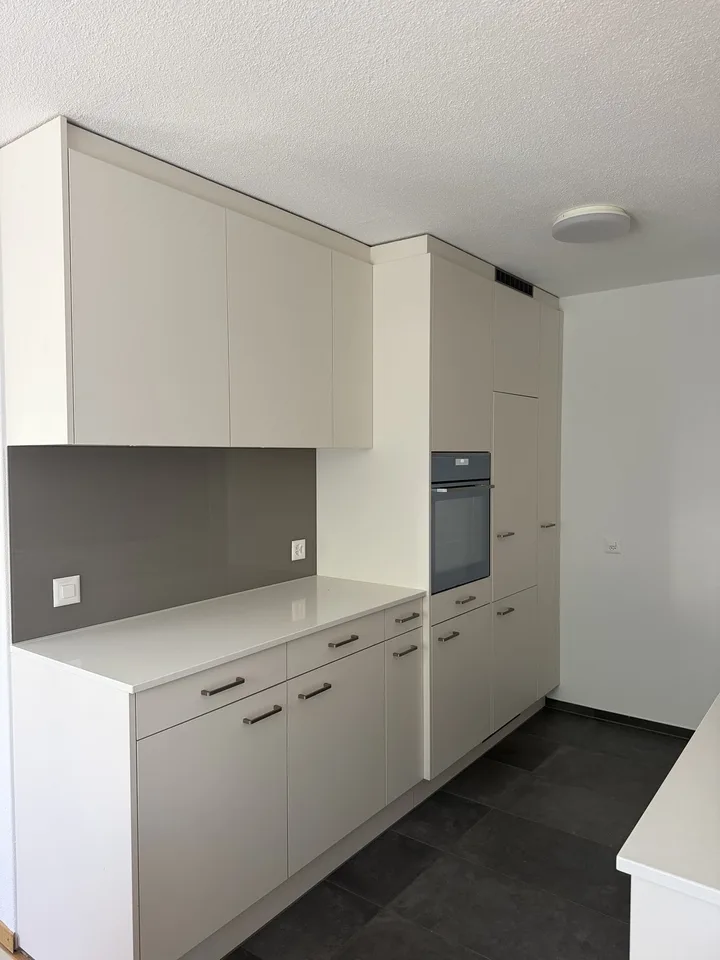 Möblierte 2.5-Zimmer-Wohnung an ruhiger Lage in Thalwil