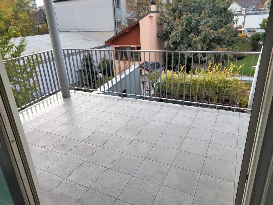 schöne 3.5 Zimmer Wohnung
