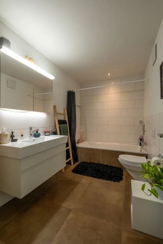 Exklusive 4.5-Zimmer-Maisonette | 122 m² | Loggia | Bergsicht