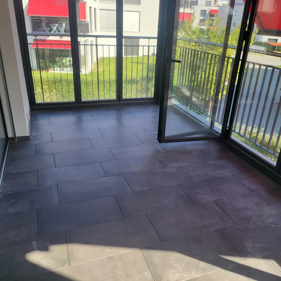 **Moderne 2½-Zimmerwohnung mit hochwertigem Ausbau in Niederrohrdorf**