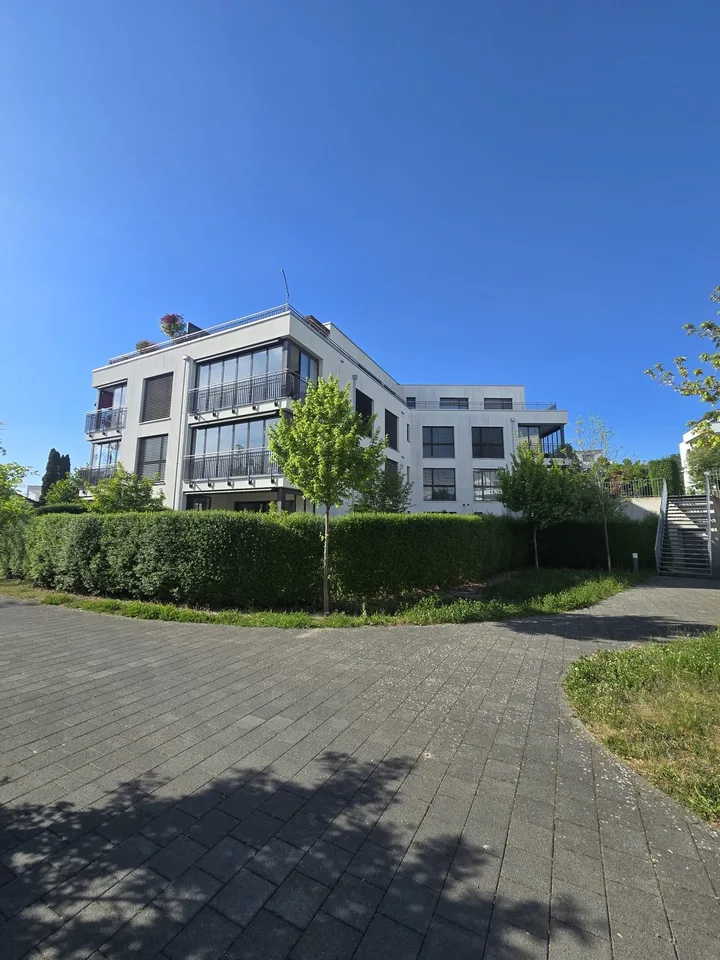 **Moderne 2½-Zimmerwohnung mit hochwertigem Ausbau in Niederrohrdorf**