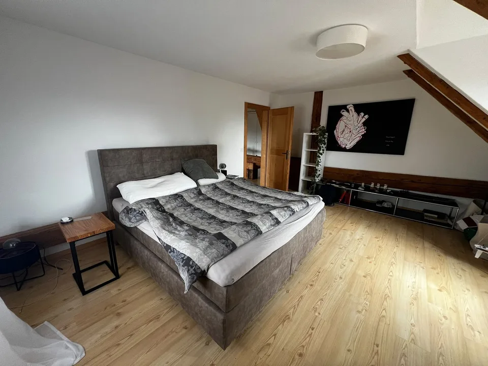 Grosszügige möblierte 3.5-Zimmerwohnung im Grünen bei Knonau