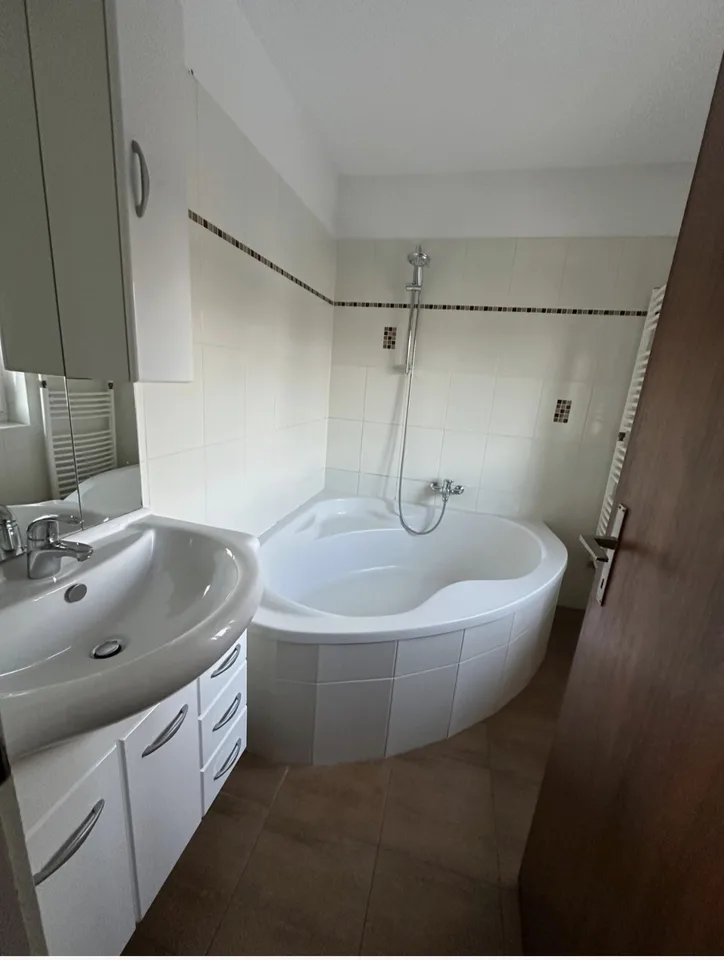 Helle 2 Zimmer Whg