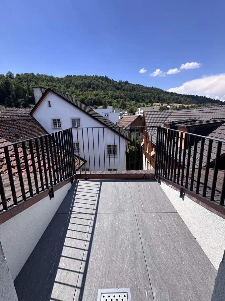 3.5 Zimmer Wohnung mit Galerie und Balkon sowie 2 Badezimmern