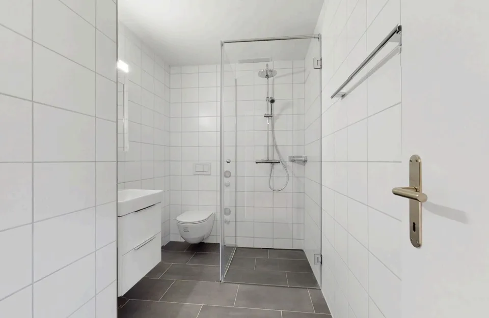 Exklusive 4,5-Zimmer-Maisonette-Neubauwohnung mit Terrasse, Balkon und Garten