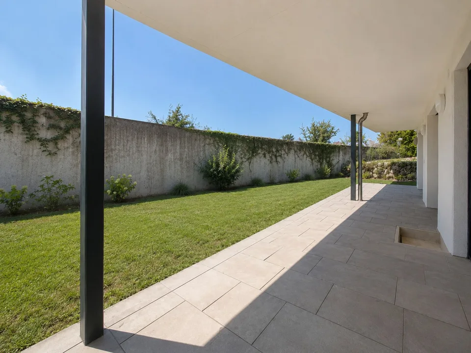 Exklusive 4,5-Zimmer-Maisonette-Neubauwohnung mit Terrasse, Balkon und Garten