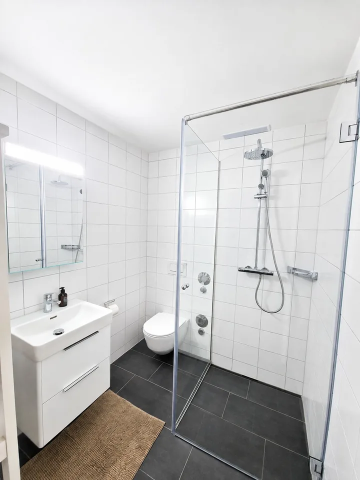 Exklusive 4,5-Zimmer-Maisonette-Neubauwohnung mit Terrasse, Balkon und Garten
