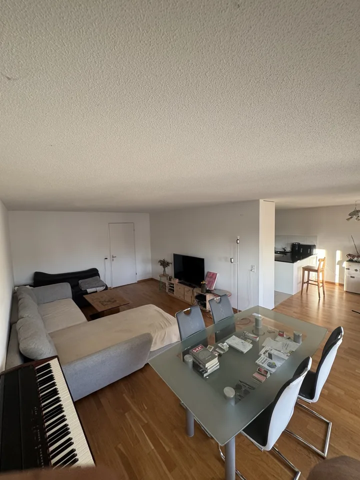 Zimmer zu vermieten – nur 25 Minuten von Zürich HB entfernt