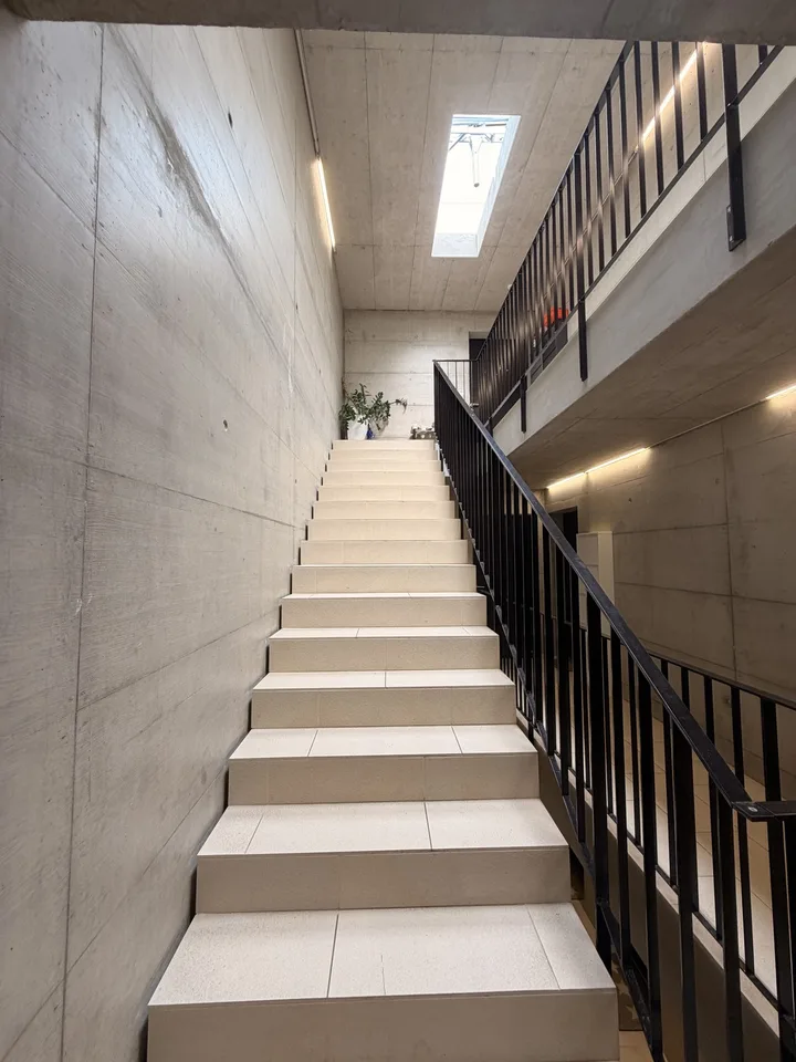 Moderne 4.5-Zimmer-Wohnung mit grosser Terrasse in Tagelswangen