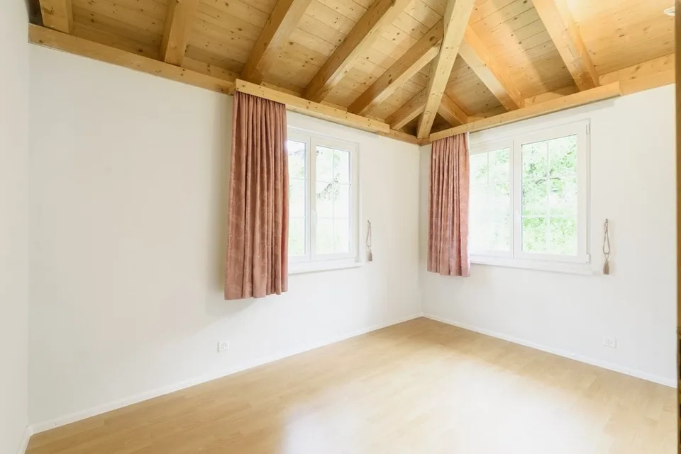 Charmantes 4.5-Zimmer Einfamilienhaus mit Carport