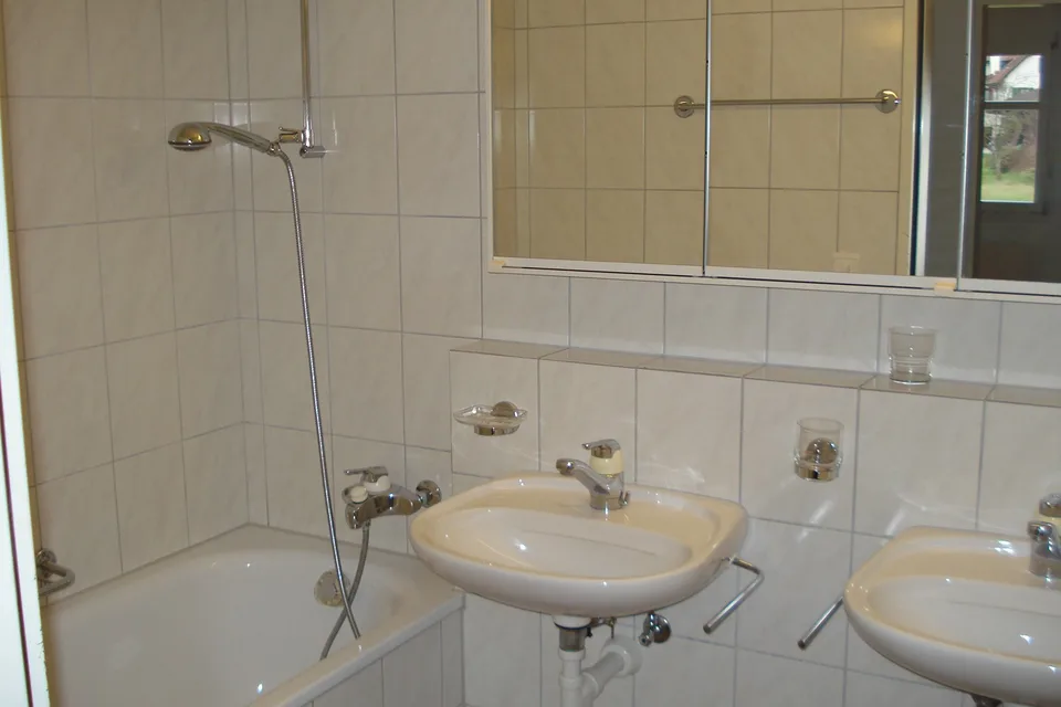 Ruhige und zentrale Lage, mit Lift
