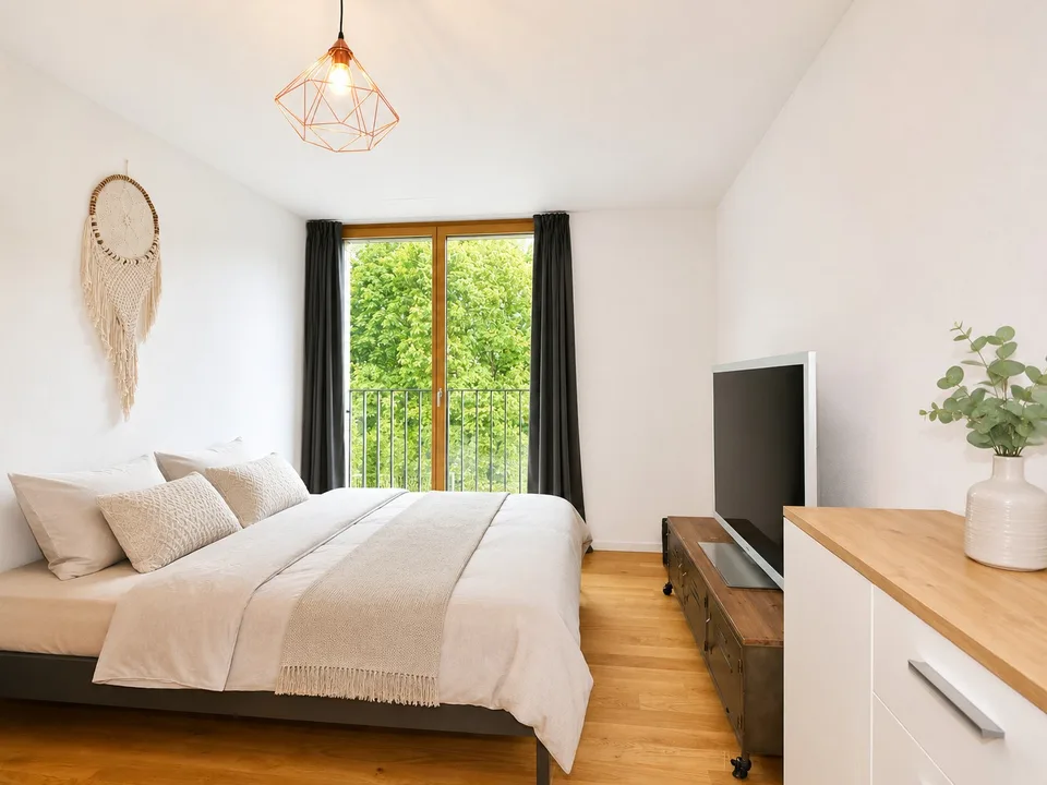 Befristet, möbliert: Moderne 4.5-Zimmer-Wohnung mit Seesicht – Foto 9 von 13