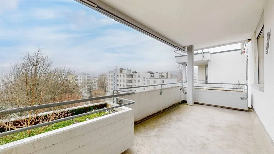 Renovated Family Apartment