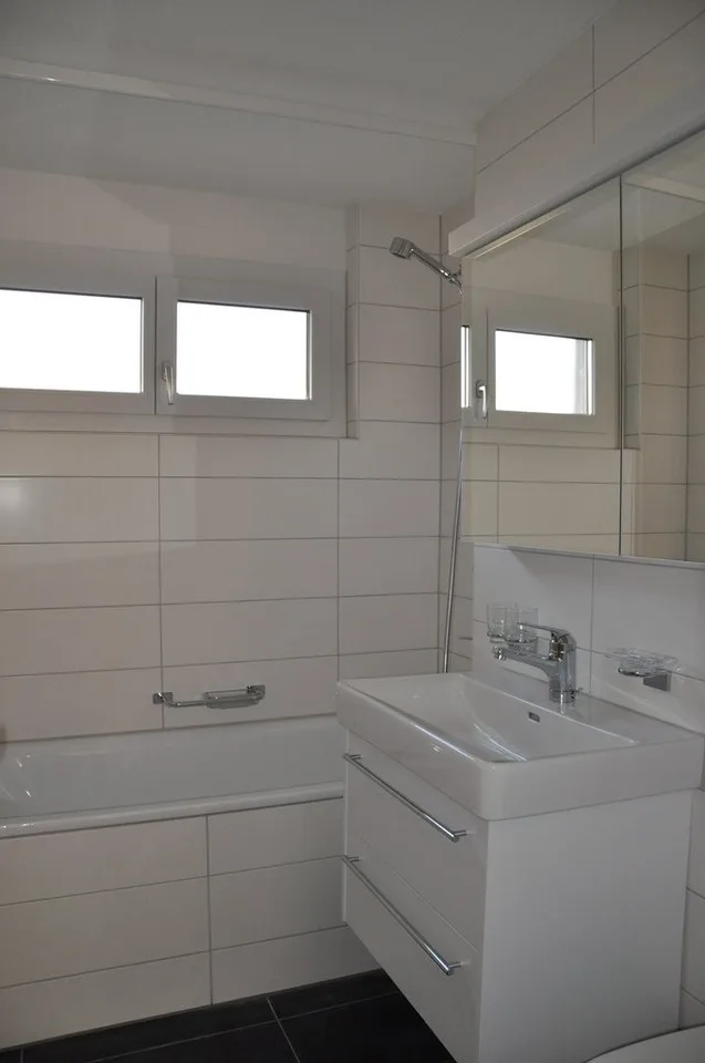 Schöne und grosse 3.5-Zi-Wohnung mit Eckbalkon