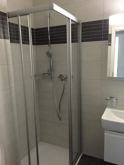 Chambre meublee avec salle de bain privative, a 5 minutes de l’EPFL et de l’UNIL