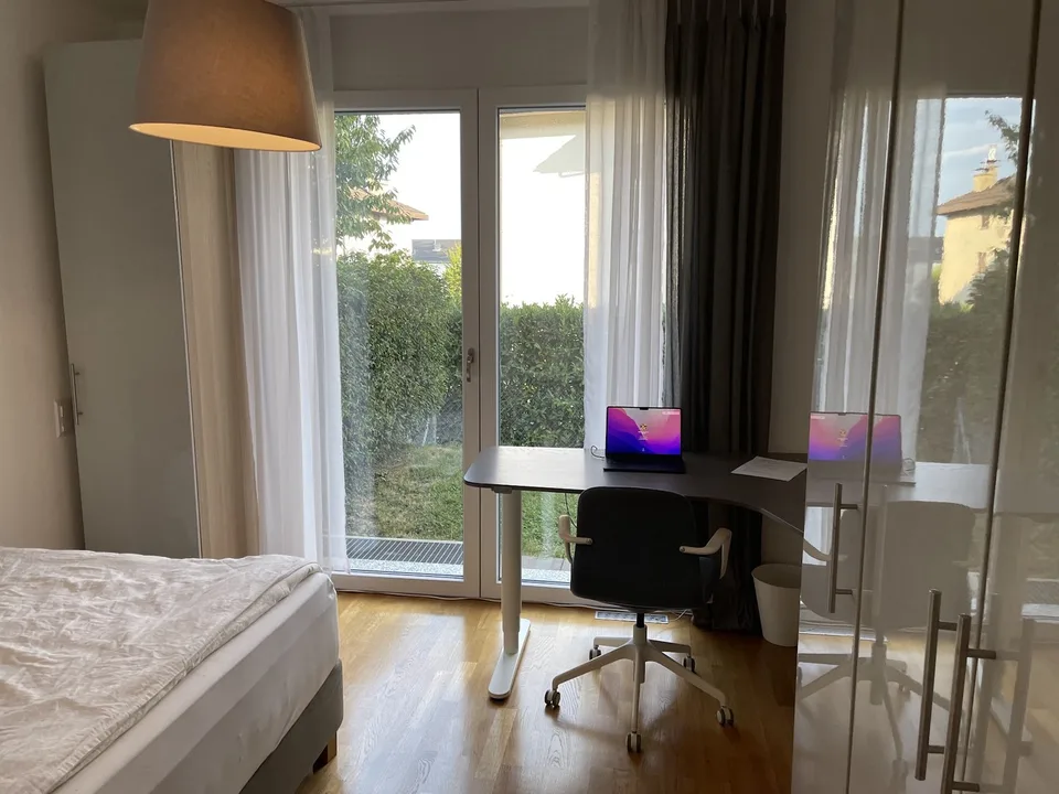 Chambre meublee avec salle de bain privative, a 5 minutes de l’EPFL et de l’UNIL
