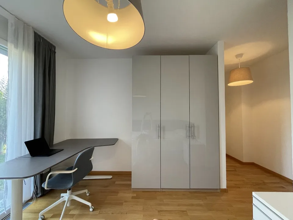 Chambre meublee avec salle de bain privative, a 5 minutes de l’EPFL et de l’UNIL