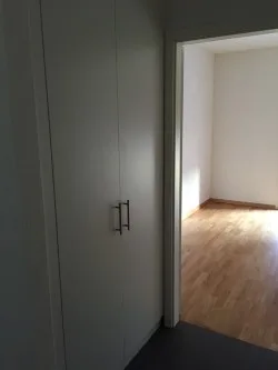 Chambre meublee avec salle de bain privative, a 5 minutes de l’EPFL et de l’UNIL