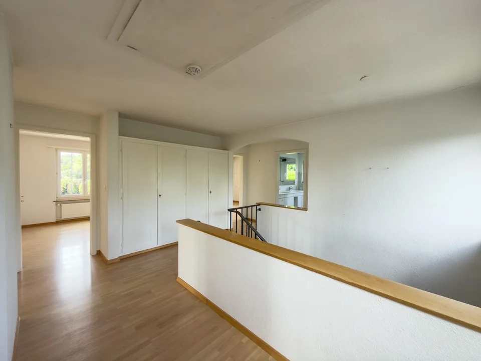 Charmantes Haus mit grossem Umschwung an begehrter Lage