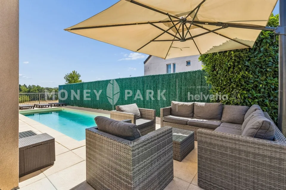 Villa familiale avec piscine à Boussens – photo 2 of 14