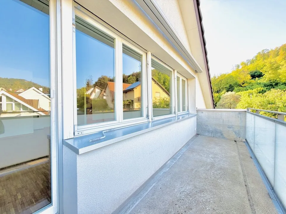Charmante Dachwohnung mit Balkon – Foto 12 von 12