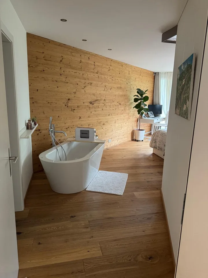 Traumhafte Wohnung mit Walenseesicht & Privatstrand