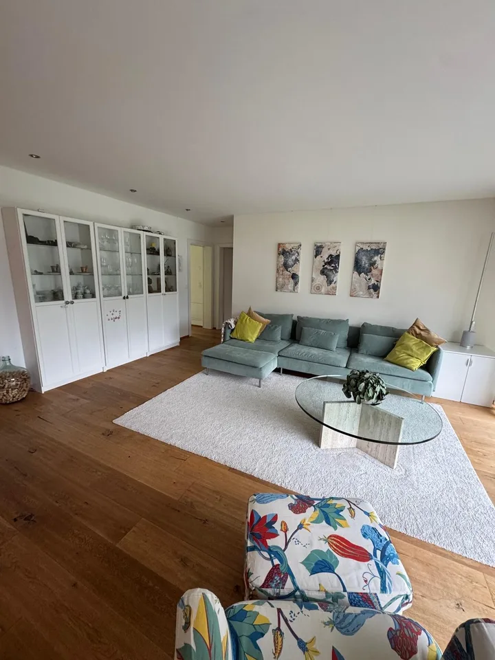 Traumhafte Wohnung mit Walenseesicht & Privatstrand