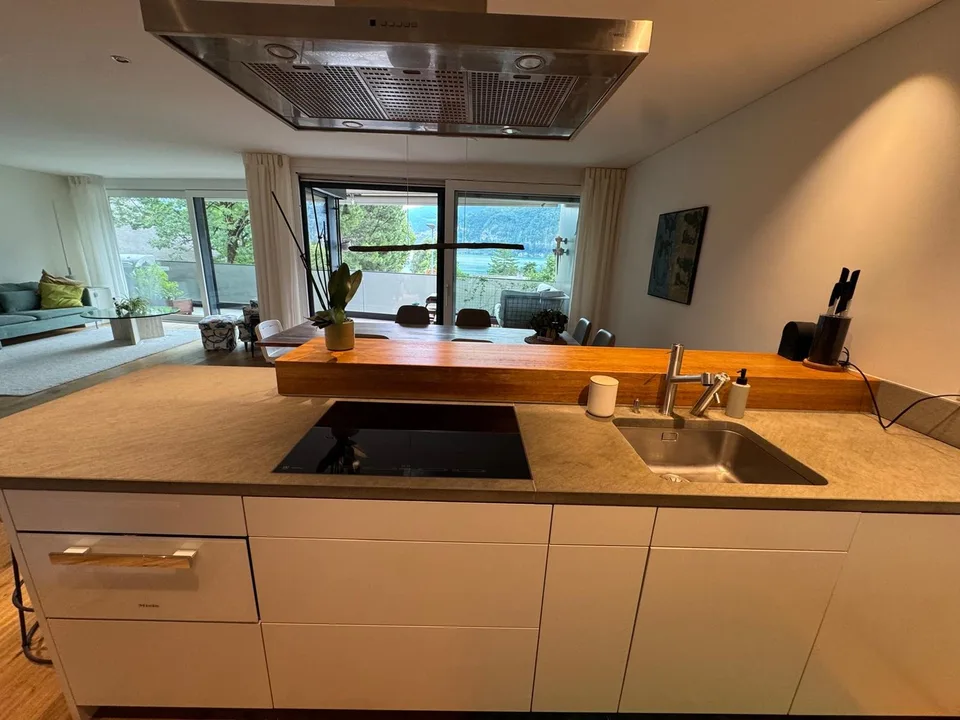 Traumhafte Wohnung mit Walenseesicht & Privatstrand
