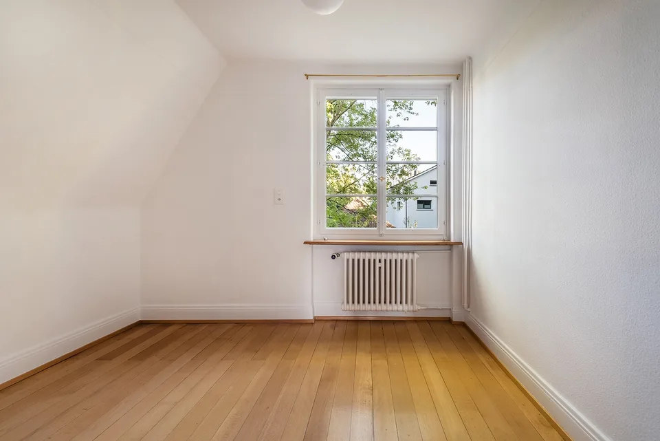 9½-Zimmer-Landhaus mit grossem Garten und viel Privatsphäre – Foto 25 von 30