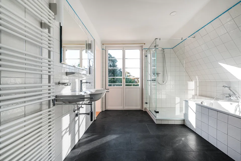 9½-Zimmer-Landhaus mit grossem Garten und viel Privatsphäre – Foto 22 von 30