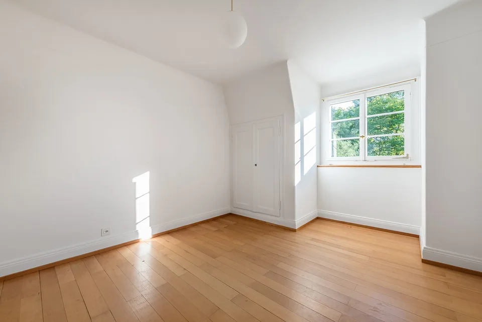 9½-Zimmer-Landhaus mit grossem Garten und viel Privatsphäre – Foto 24 von 30