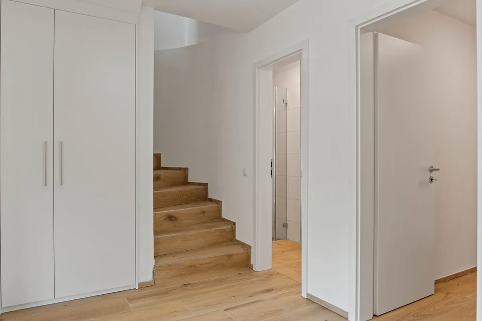 Modern 3.5-room maisonette apartment with expanded attic