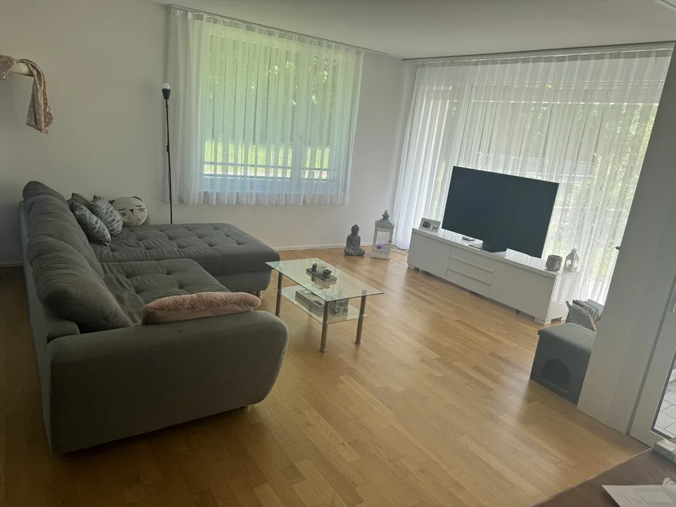 Mitbewohner/in gesucht