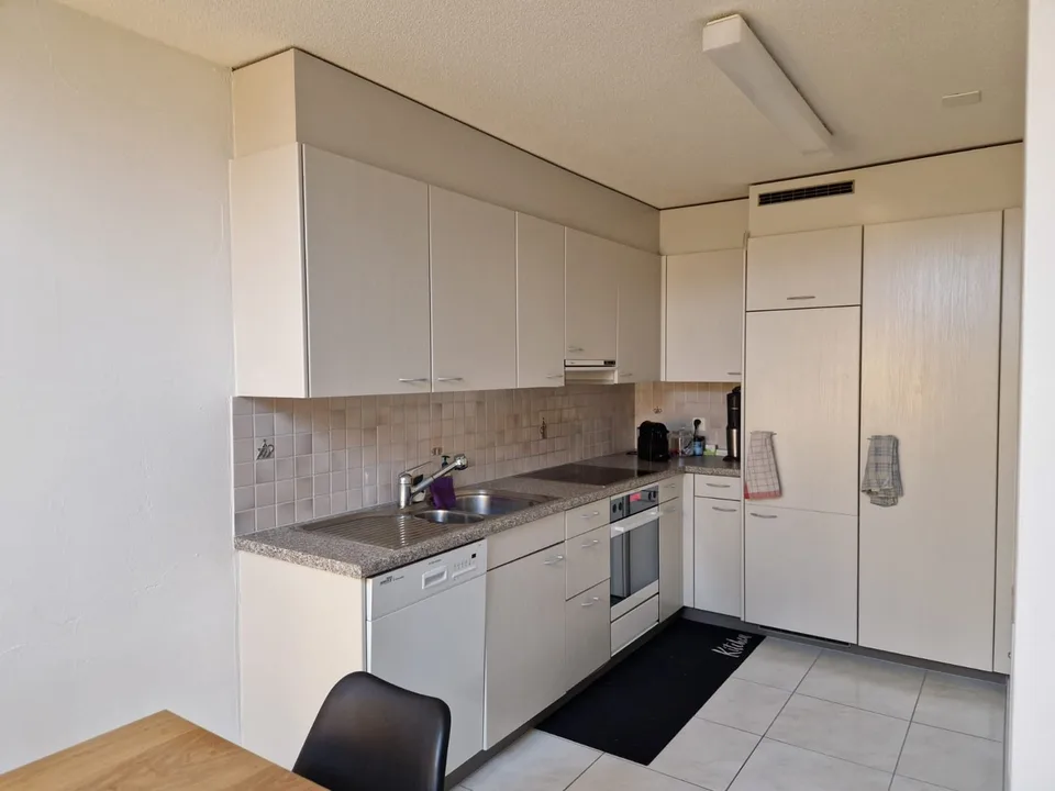 schöne 2.5 Zimmerwohnung sucht Nachmieter