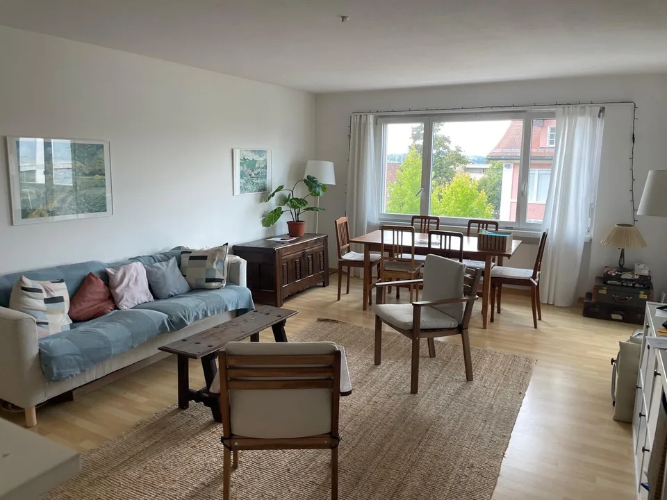 17 m²-Zimmer in 4-Zimmer-Wohnung (110 m²) in Fislisbach zur Untermiete