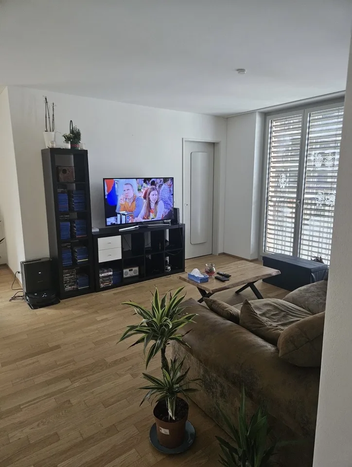 🌿 Nachmieter/-in gesucht: Schönes Zimmer in 3er-WG an genialer Lage in Horw - per 1. Oktober