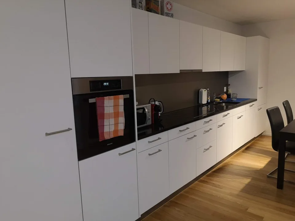 Möblierte 2.5-Zimmer-Wohnung in Suhr zur Untermiete