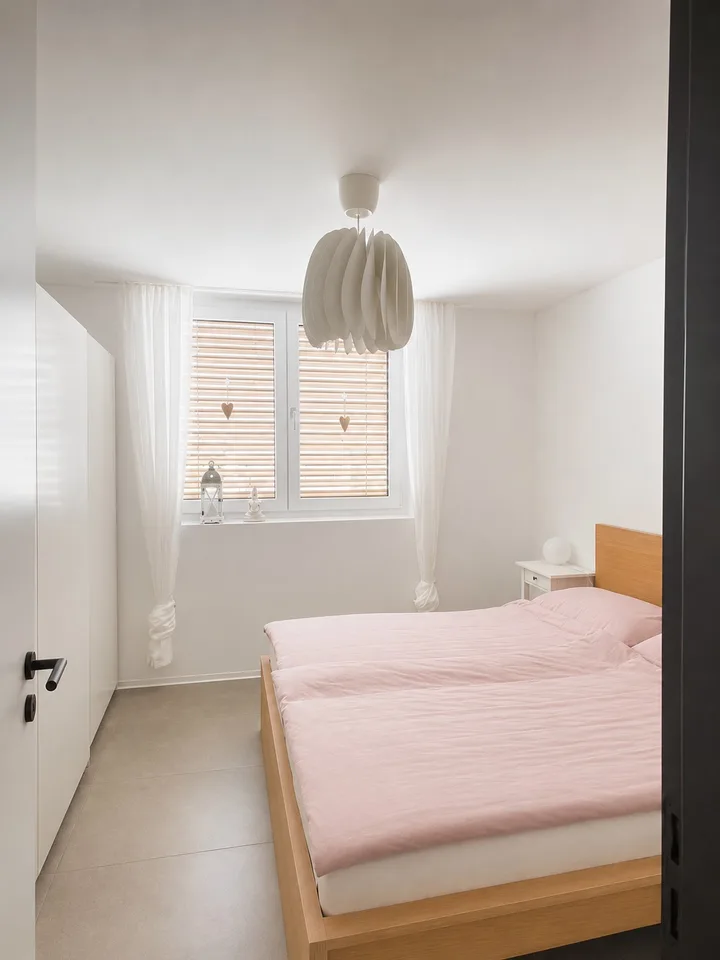 Appartement en attique moderne 4,5 pièces avec terrasse spacieuse et standard de propriété de haute qualité