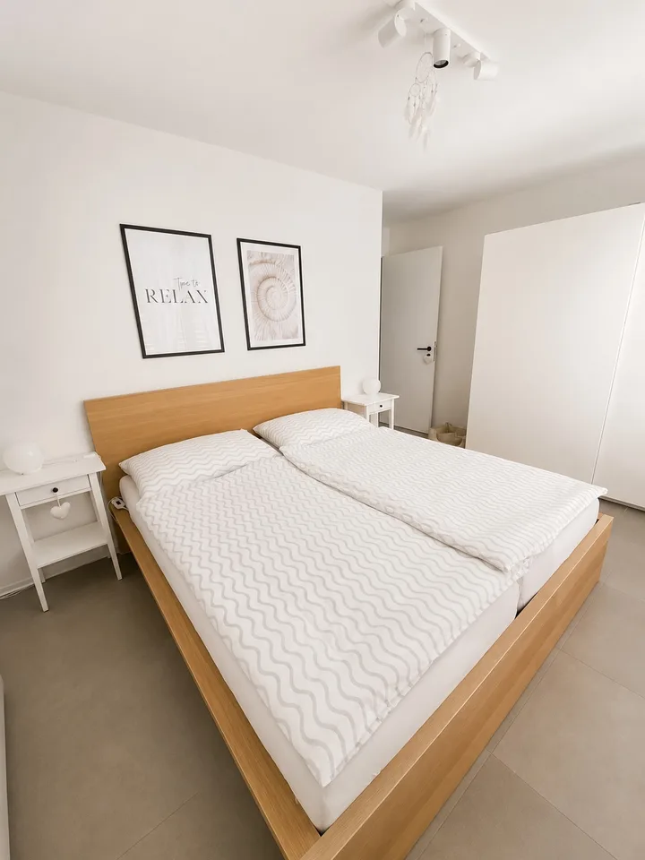 Appartement en attique moderne 4,5 pièces avec terrasse spacieuse et standard de propriété de haute qualité
