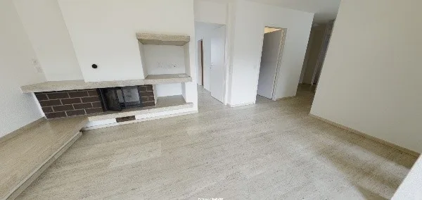 Helle und grosszügige 6-Zimmerwohnung