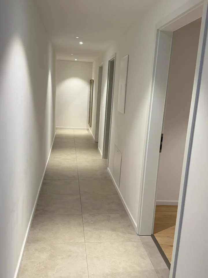 Schöne 3.5-Zimmer-Wohnung im Erdgeschoss mit privatem Bereich