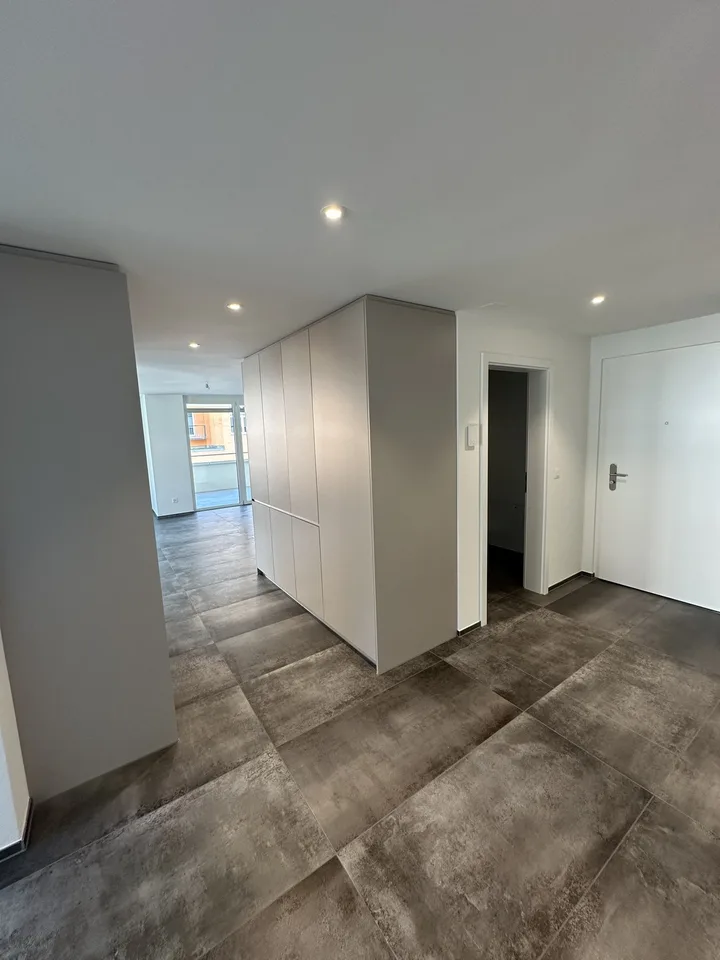 Tür auf, eintreten, wohlfühlen. Den Rest erledigt die Wohnung fast von alleine. – photo 3 of 8