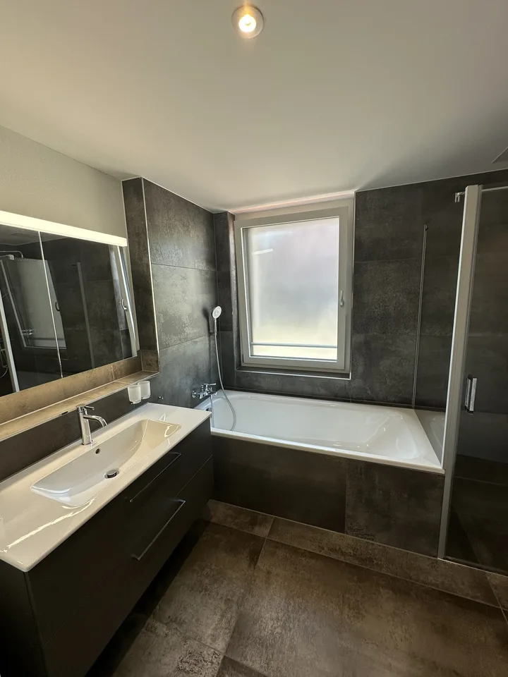 Tür auf, eintreten, wohlfühlen. Den Rest erledigt die Wohnung fast von alleine. – photo 8 of 8