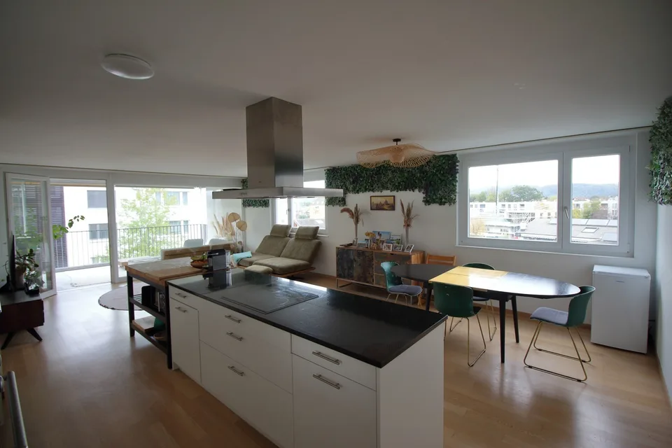 Spacious, modern & well-connected furnished flat in Rheinfelden – 2BR/2BA with winter garden balcony - Sep to Dec