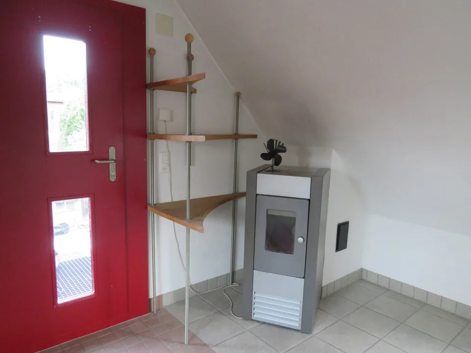 Gemütliche 1-Zimmer-Dachwohnung mit separatem Eingang