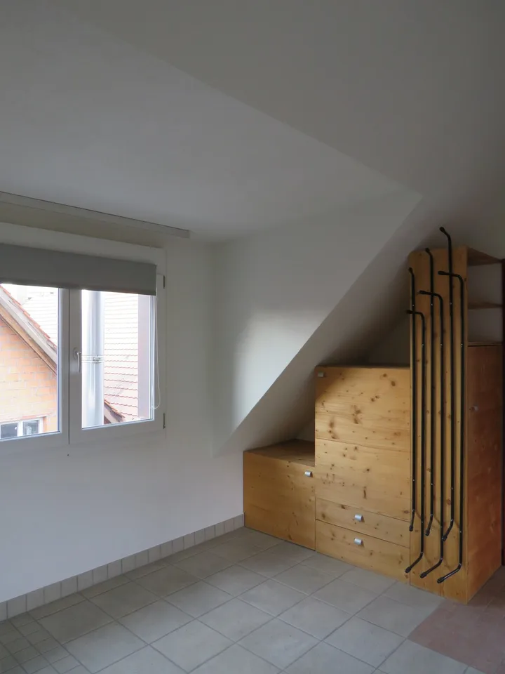 Gemütliche 1-Zimmer-Dachwohnung mit separatem Eingang