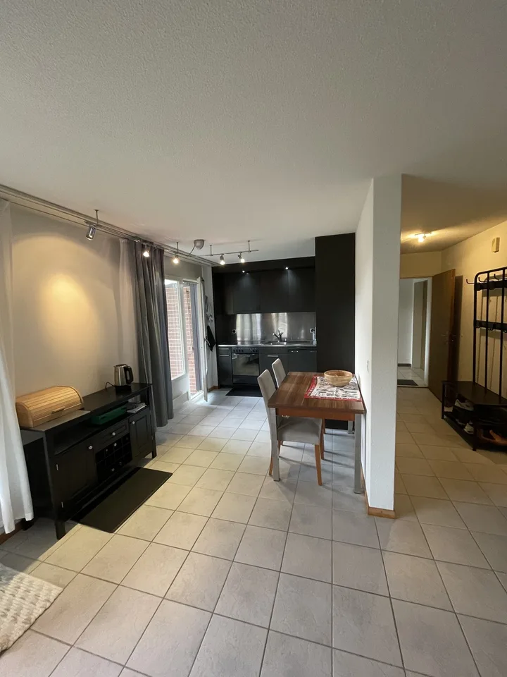 Bright 2.5-Room Apartment in Untersiggenthal with Garage