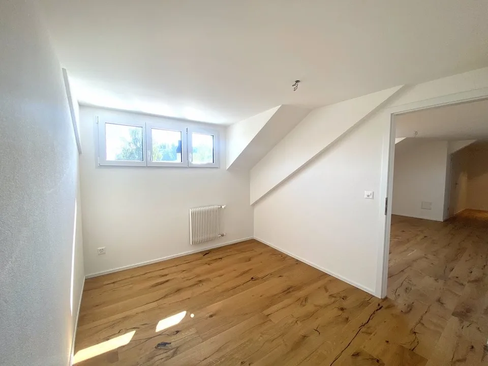 SANIERTE KLEINWOHNUNG MIT TRAUMHAFTEM BAD – Foto 8 von 8
