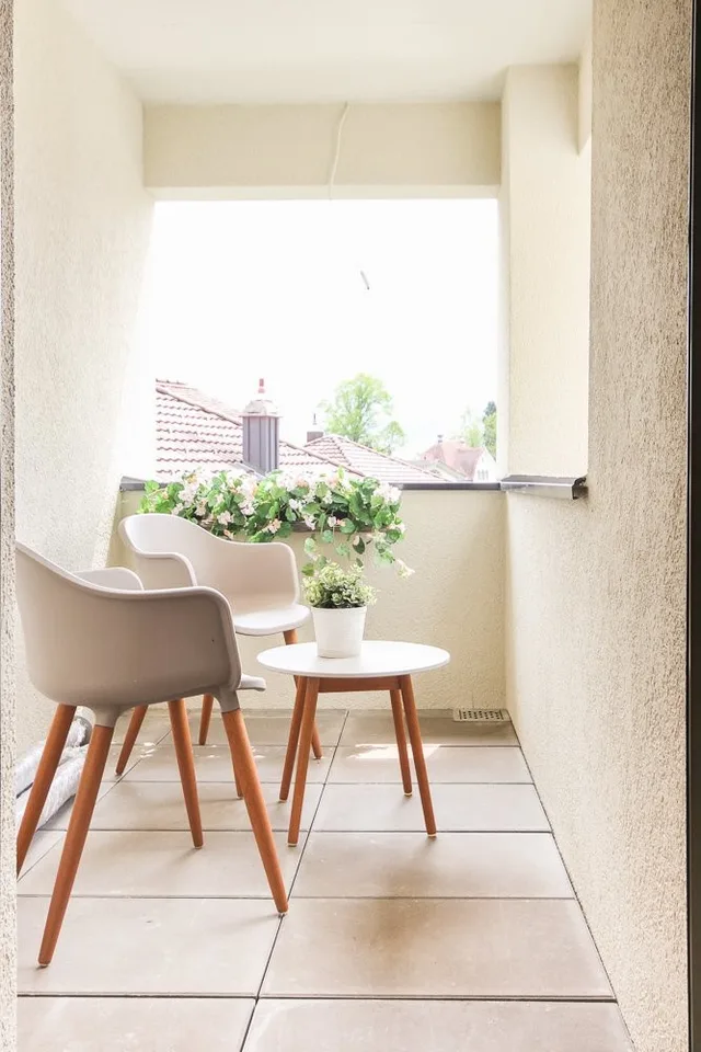 SPACIOUS AND BEAUTIFUL APARTMENT WITH LOGGIA