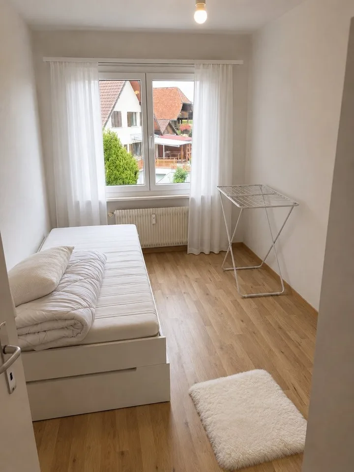 3.5-Zimmer-Wohnung im 1.OG mit Balkon
